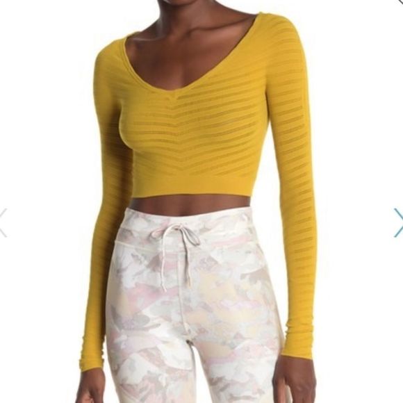 NWT Free People Movement Gone Adrift Cropped Top - Picture 1 of 2